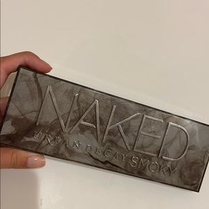 Urban Decay Smoky Palette
